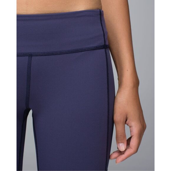 EUC Lululemon Breathe Easy Mesh Back Panel Crop Leggings | Cadet Blue | Size 6 - Picture 9 of 10